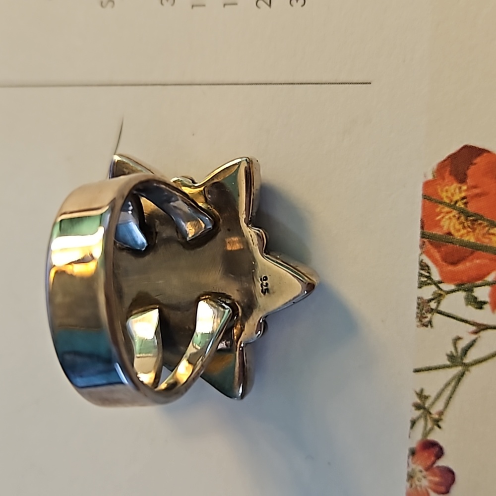 Ring - Picture 2 of 2